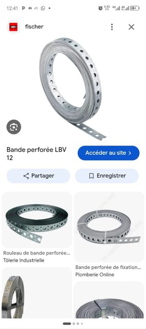 Des rouleaux de fil de fer