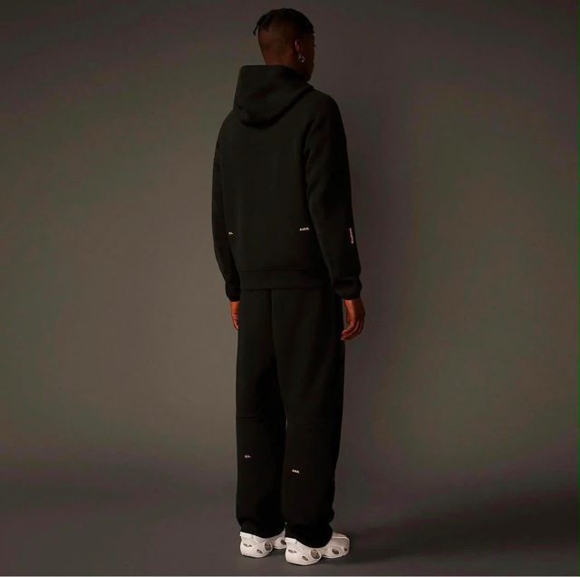 Nike tech